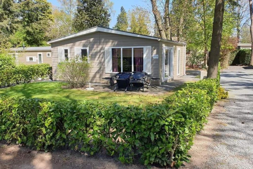Mooi Chalet Op Prachtige Plek In Het Groen Voorthuizen Exterior photo