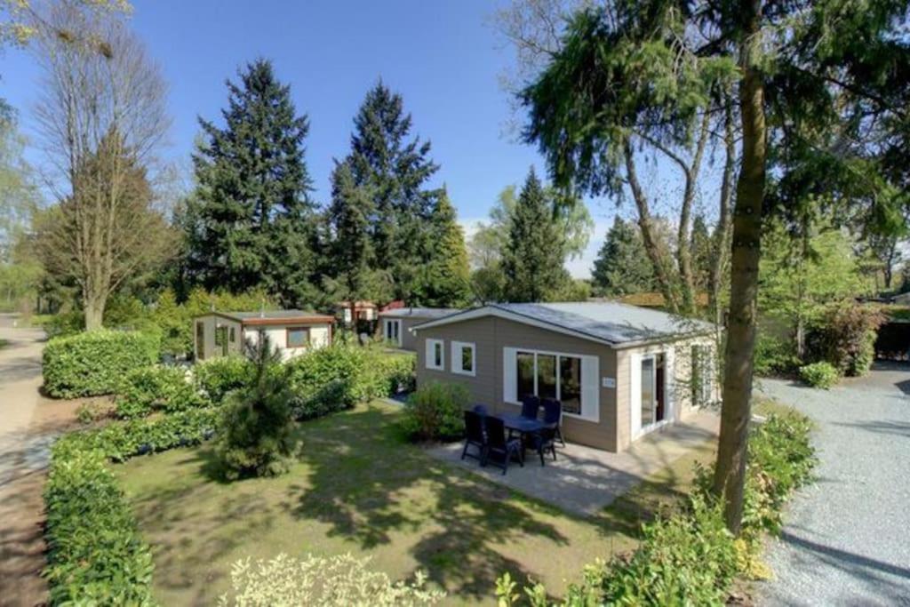Mooi Chalet Op Prachtige Plek In Het Groen Voorthuizen Exterior photo